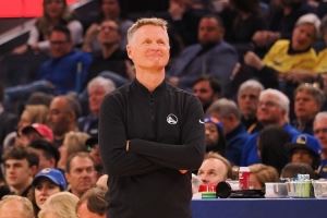 科尔：在大学时就觉得会执教 因为当时我不认为自己能打NBA